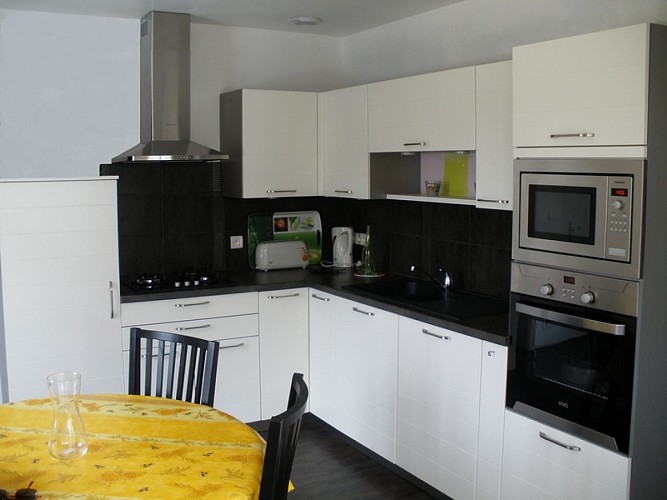 3-jullouville-meuble-villa-caprice-hubert-bassard