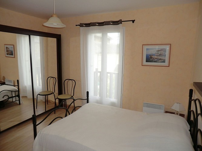 6-jullouville-meuble-villa-caprice-hubert-bassard