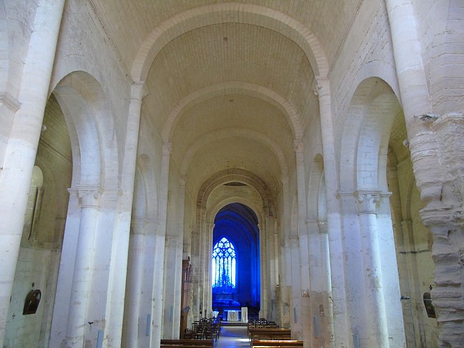 Abbaye de Saint Amant de Boixe