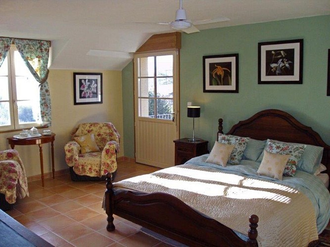 PERRIERS-EN-BEAUFICEL_HEAD1