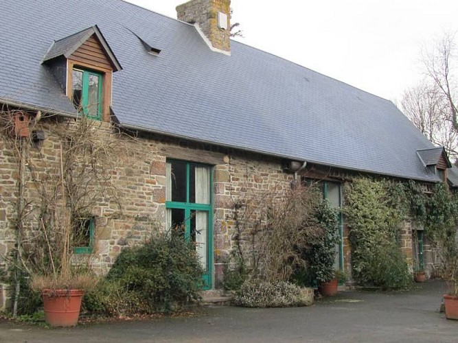 Hambye-Meublé-Mouhedin Martine (2eme meublé) 1