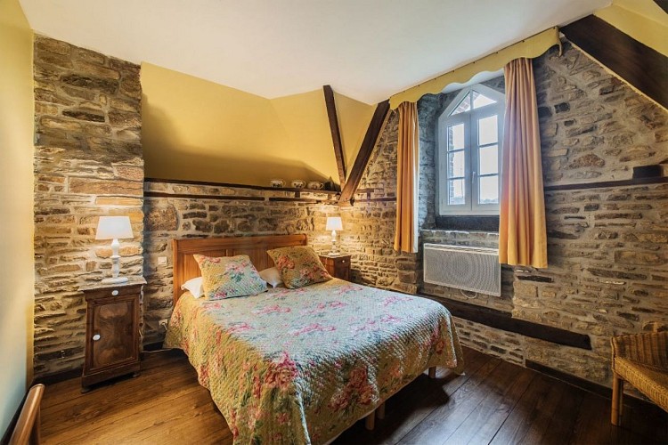 Saint-James_Boulangerie_Bouceel(2)