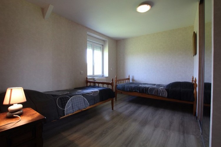 H7196-gite-des-bois-bricqueville-sur-mer(3)