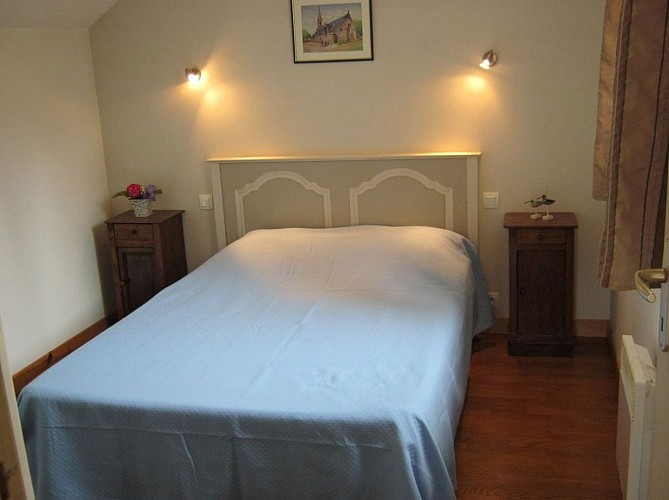 10-sourdeval-gite-du-parvis