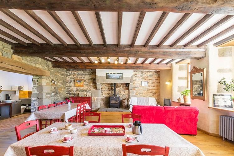 sourdeval-meuble-de-tourisme-les-fontenelles (1)