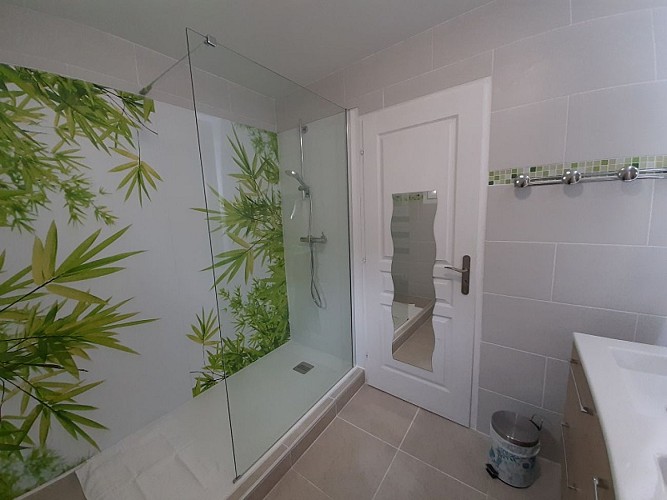 maison-hôtes-Créances-Robert-salle-de-bain-nature©COCM