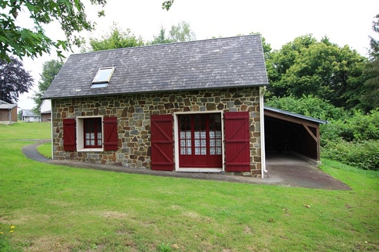 saint-laurent-de-terregatte-village-de-gites-le-bel-orient-gite-4-le-chatel