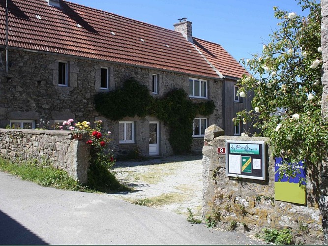 greville-hague-H3340-les-ricochets-0