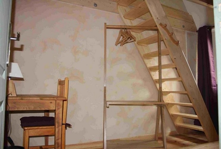 greville-hague-H3340-les-ricochets-5