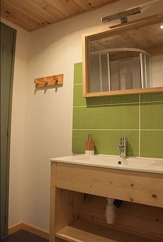 greville-hague-H3340-les-ricochets-9