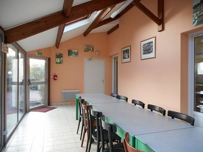 bellefontaine-gite-de-groupe-les-perruquiers-salle-2