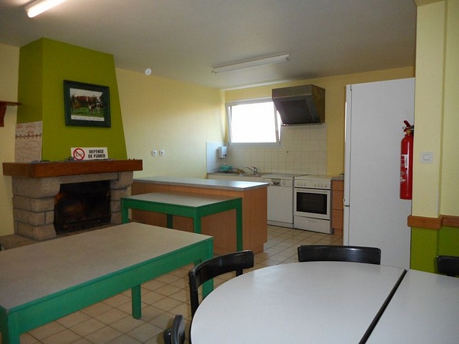 bellefontaine-gite-de-groupe-les-perruquiers-cuisine