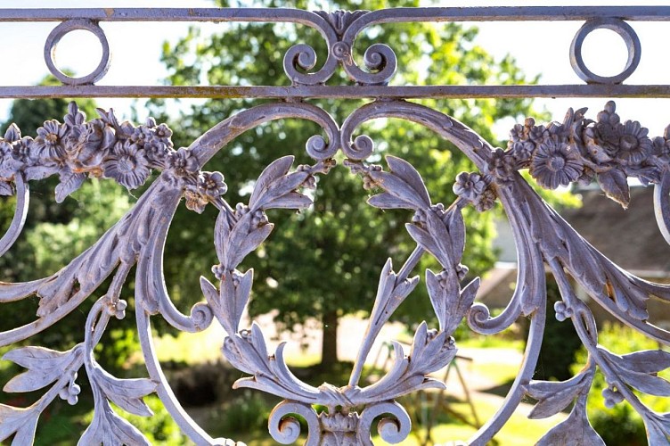 SAINT-CYR-DU-BAILLEUL_Ferme_de_la_Motte4