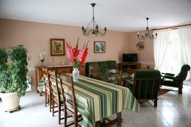 Meuble-La-Grange2-Agon-Coutainville-Salle-1