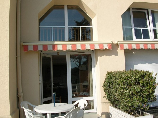 meuble-leroy-donville-les-bains-1