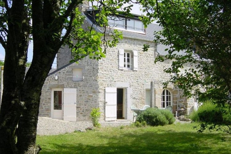 H8391-le-petit-clos-agon-coutainville-0