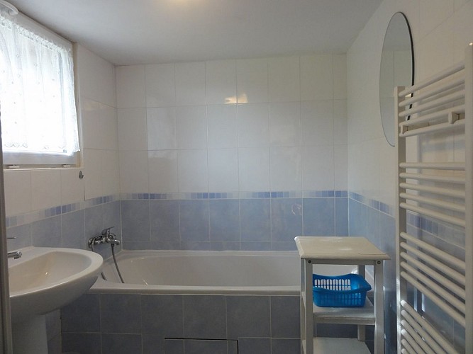 Saint-Germain-sur-Ay-meublé-les-Pommiers-6