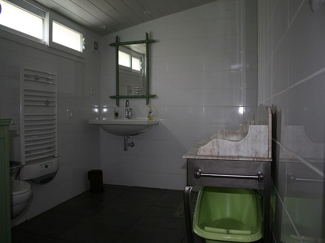 chambrehotes-creances-Laroze-salledebain©COCM