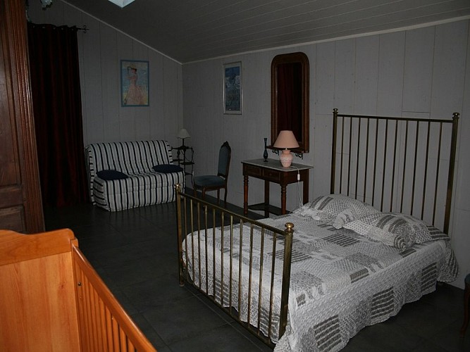 chambrehotes-creances-Laroze-chambre2©COCM