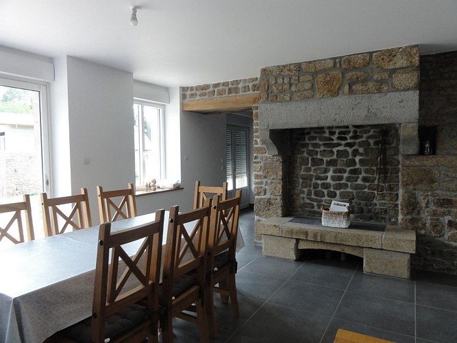le-mesnil-ozenne-meuble-la-hudardiere-4