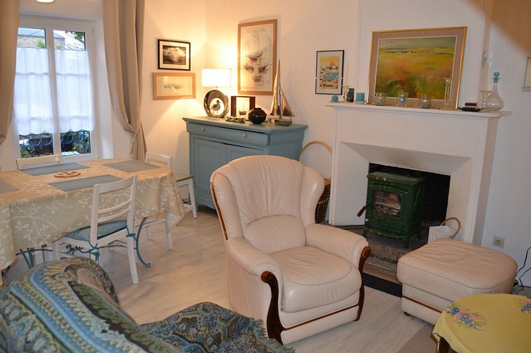 Barfleur-le-doledec-la-maison-bleue-04