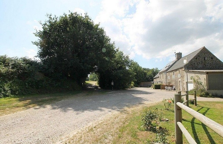 l-etang-bertrand-meuble-leboisselier-4