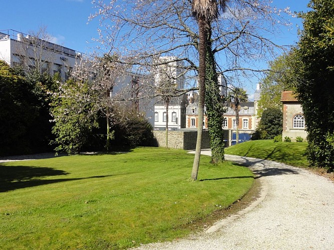 cherbourg-en-cotentin-meublé-les-camélias-9