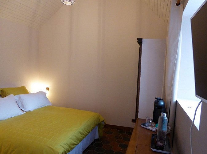 Chambres d'hote - Blainville-sur-Mer -Madja ZLASSI - Les Roses (4)