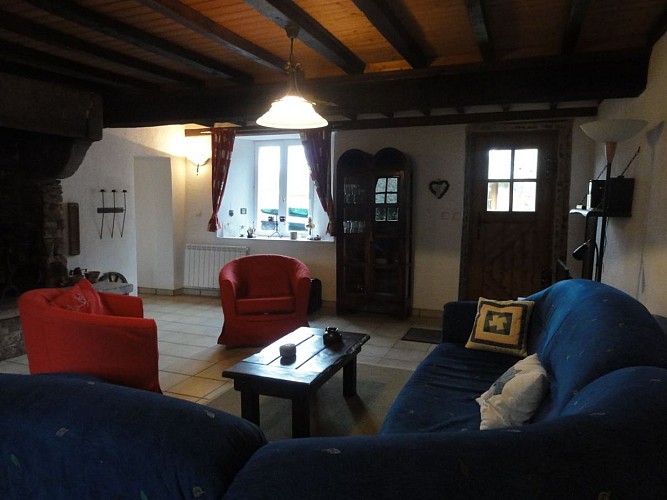 La-Haye-meublé-maison-Biemont-3