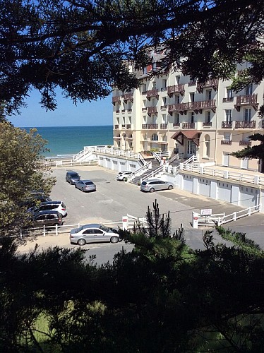 donville-les-bain-meuble-sur-la-plage-2