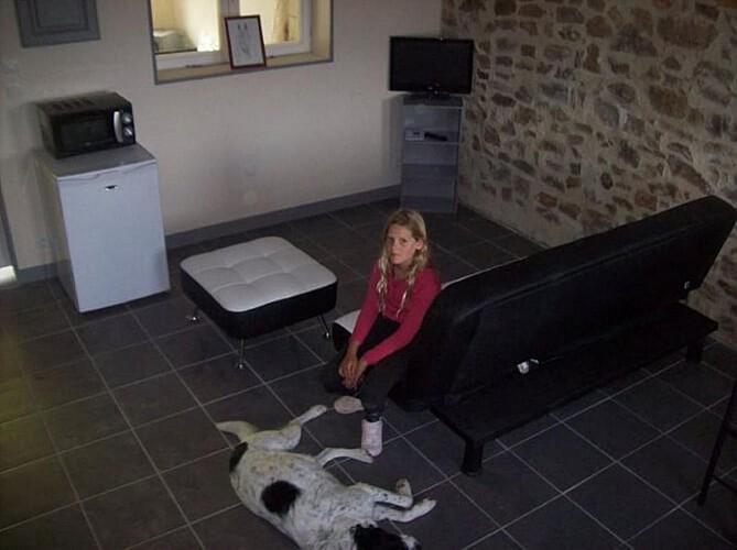 sainte-colombe-meuble-pommeret-4pers-3