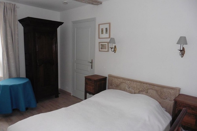 chambres dhotes le mesnilbus monthule catherine thuya sequoia (1)