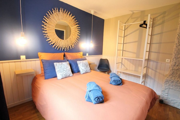 H8138-eau-calme-saint-martin-de-brehal-9