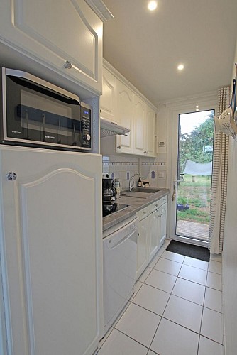 H8138-eau-calme-saint-martin-de-brehal-10