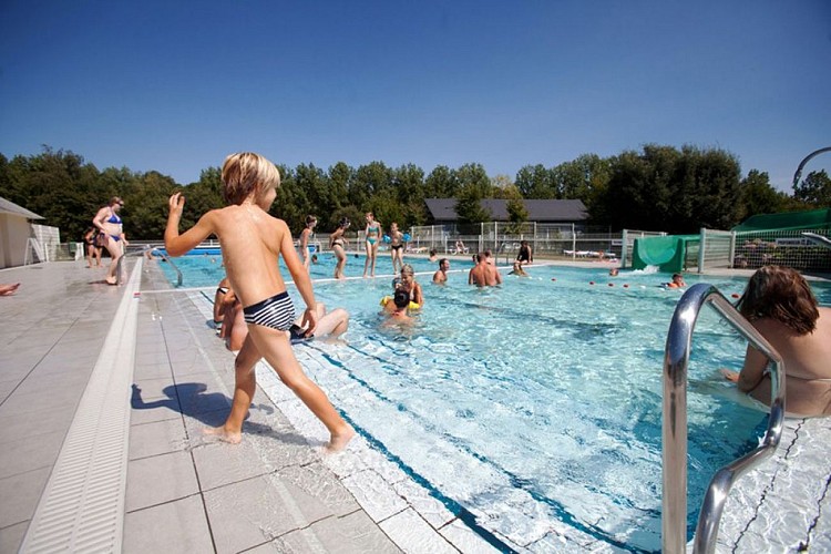 Piscine d'Ambrières-les-Vallées