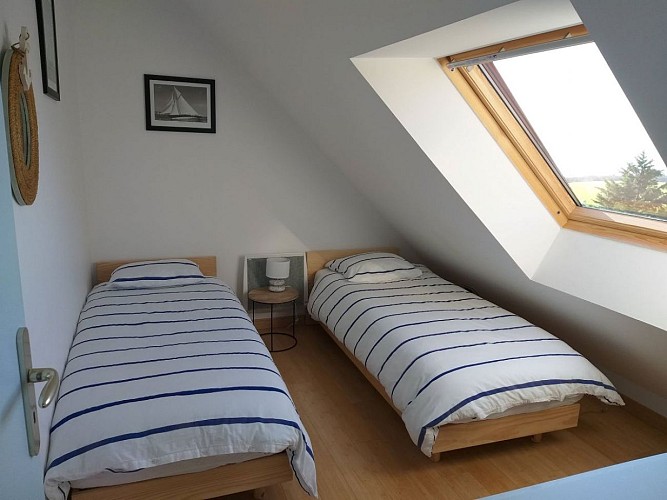 6-carolles-meuble-duplex-avec-vue-sur-mer