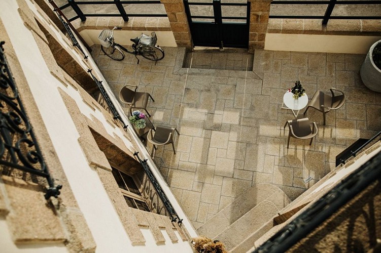 Barfleur - La terrasse face au port - 2