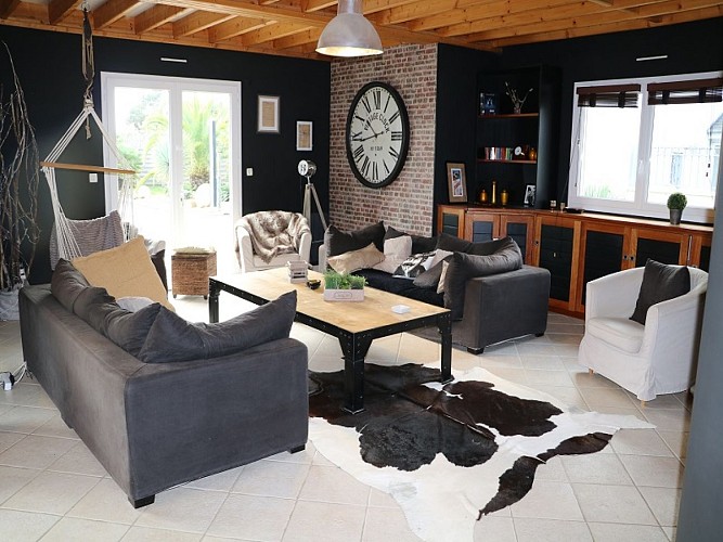 meublé-Bretteville-sur-Ay-Margerie-coin-salon-3©COCM