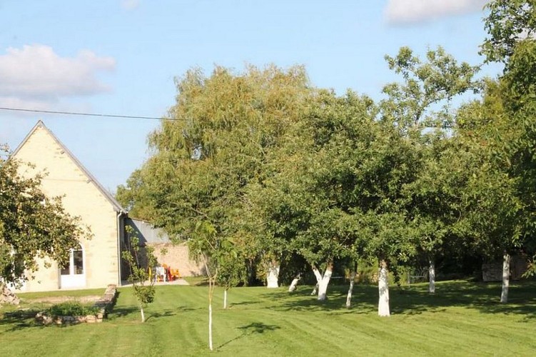 H8395-le-domaine-de-la-vallee-st-martin-de-varreville-2