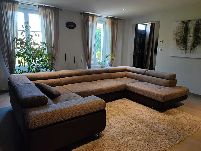 sainteny-meuble-les-tilleuls-1