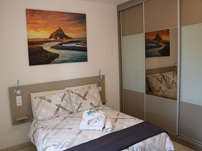 2022-chambre-msm-meublé-de-tourisme-thoimas-lessay©mleprieur (10)