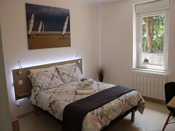 2022-chambre-char-meublé-de-tourisme-thoimas-lessay©mleprieur (14)