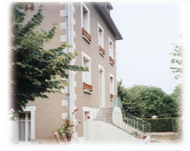 location_1_etoile_Guillemet_La_Roche_Posay (2).jpg_1