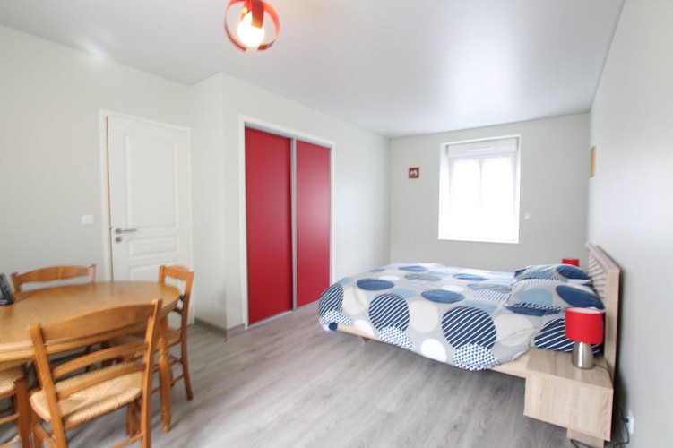 H8363-la-vallee-baubigny-9