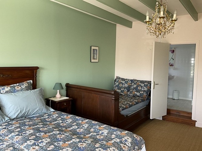 Chambre dhotes quettreville sur sienne poulet beatrice le mimosa (1)