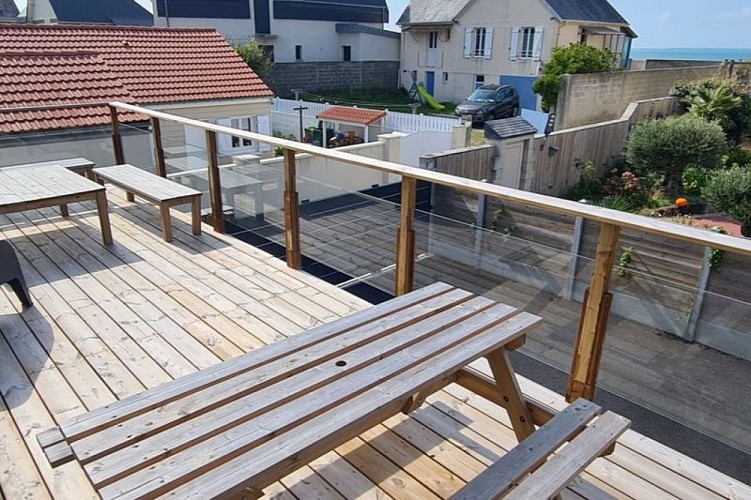 H8371-saint-martin-de-brehal-0