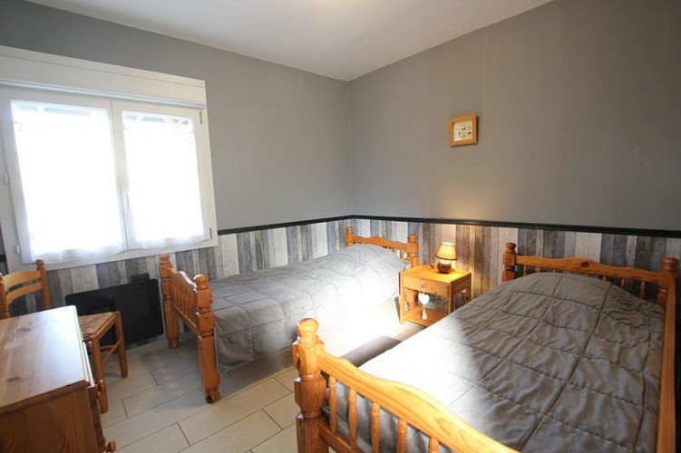 H8371-saint-martin-de-brehal-8