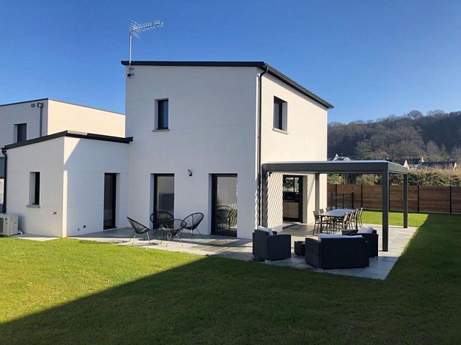 jullouville-meuble-duteil-0