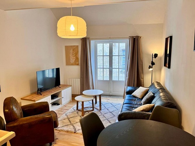 meuble-entre-terre-et-mer-valognes-1