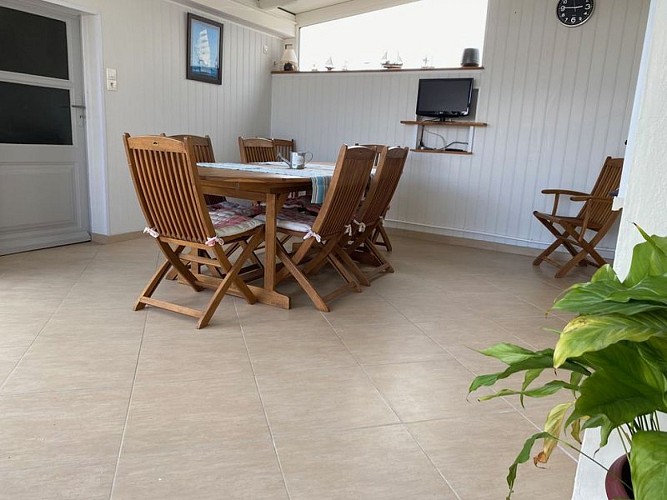 ravenoville-meuble-le-petit-hameau-5